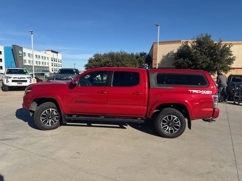 Used 2023 Toyota Tacoma TRD Sport image 6