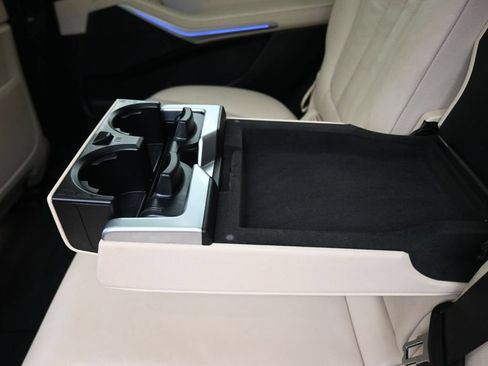 Used 2022 BMW X7 xDrive40i w/ Executive Package AWD/4WD image 36