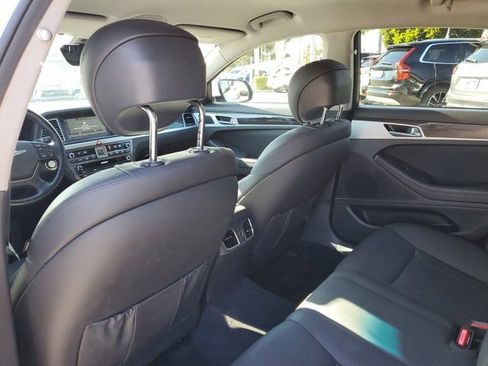 Used 2019 Genesis G80 3.8 image 10