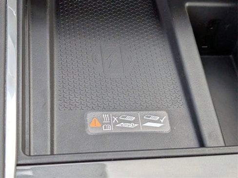 New 2026 GMC Acadia Elevation image 16