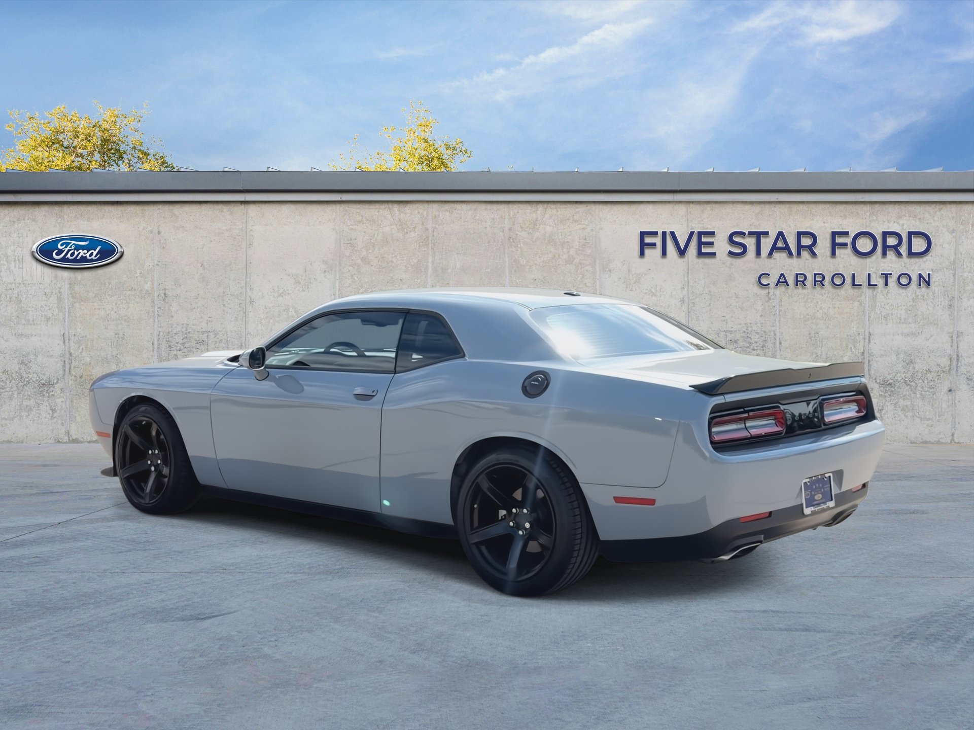 Used 2022 Dodge Challenger R/T w/ Blacktop Package RWD image 6