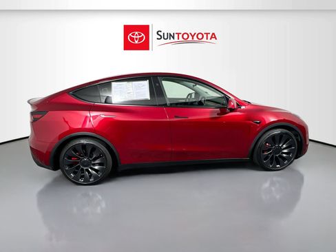 Used 2024 Tesla Model Y Performance AWD/4WD image 2