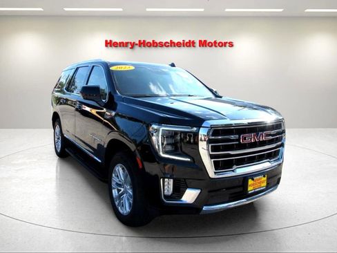 Used 2023 GMC Yukon SLT image 1