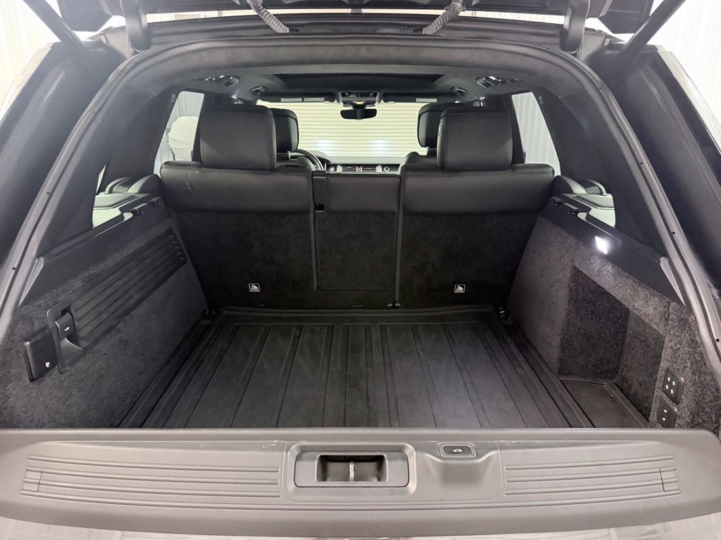Used 2020 Land Rover Range Rover HSE AWD/4WD image 35