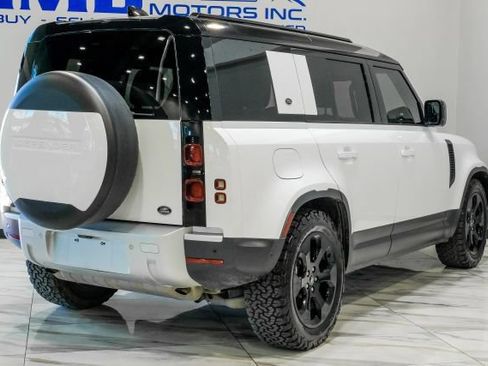 Used 2021 Land Rover Defender 110 SE AWD/4WD image 12