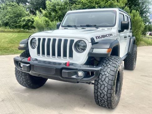 Used 2018 Jeep Wrangler Unlimited Rubicon AWD/4WD image 2