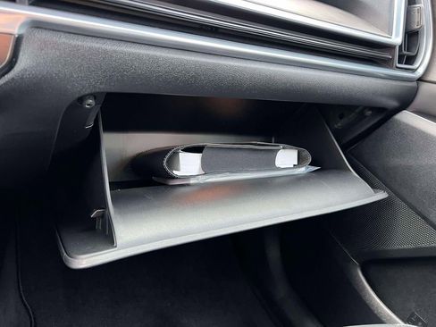 Used 2025 Kia Sorento SX image 35