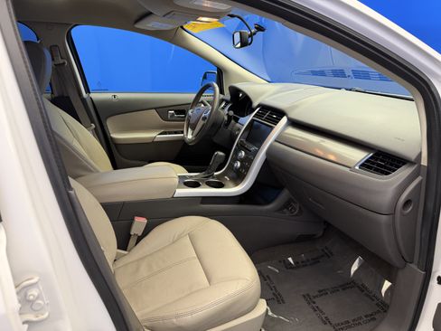 Used 2013 Ford Edge SEL FWD image 24
