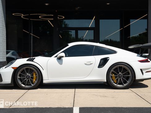 Used 2019 Porsche 911 GT3 RS RWD image 8