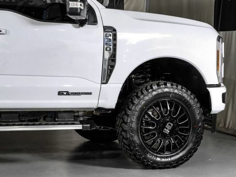 Used 2026 Ford F350 Lariat AWD/4WD image 8