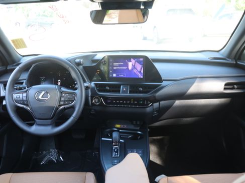 Certified 2025 Lexus UX 300h AWD w/ Accessory Package (Z2) image 15