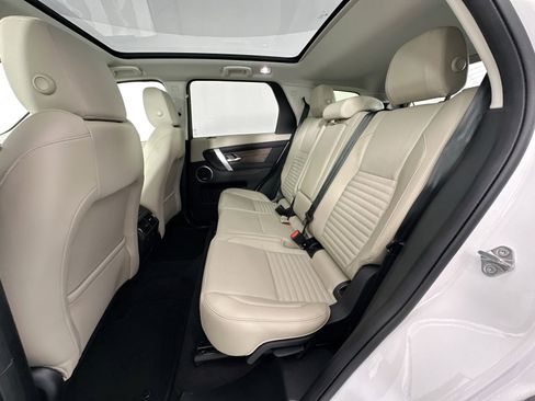 Used 2025 Land Rover Discovery Sport S image 23