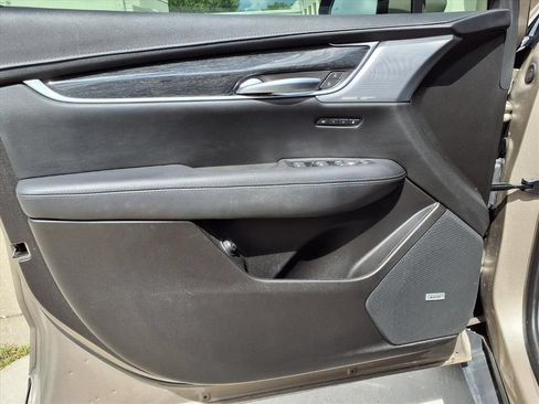 Used 2023 Cadillac XT5 Premium Luxury FWD image 14
