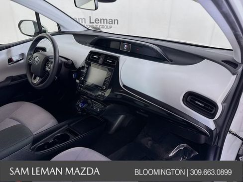 Used 2022 Toyota Prius LE FWD image 26