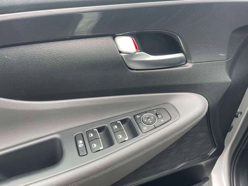 Used 2023 Hyundai Santa Fe SE image 17