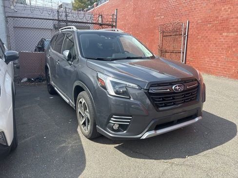 Used 2023 Subaru Forester Touring image 12
