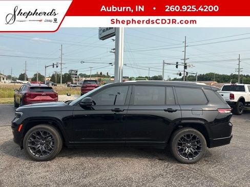 Used 2023 Jeep Grand Cherokee L Summit w/ Advanced Protech Group IV AWD/4WD image 1