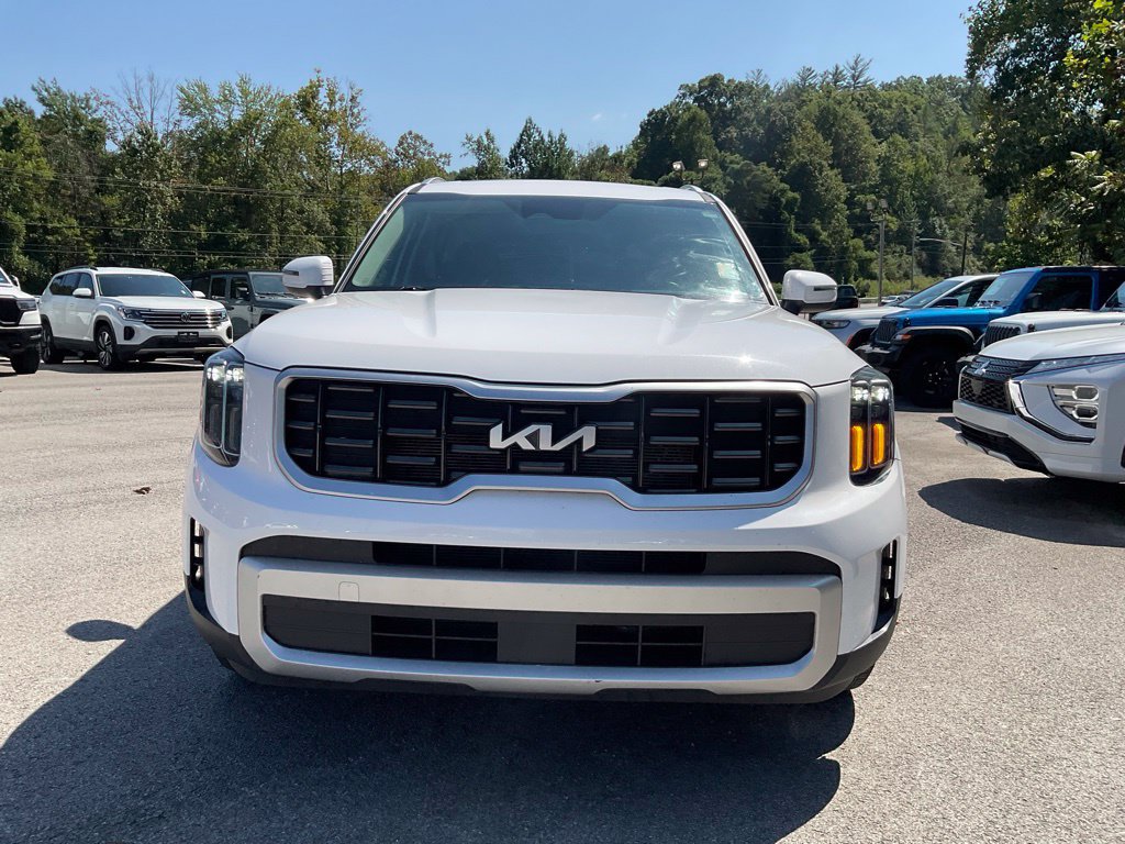 Used 2025 Kia Telluride S FWD image 2