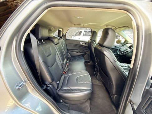 Used 2024 Ford Edge Titanium image 31