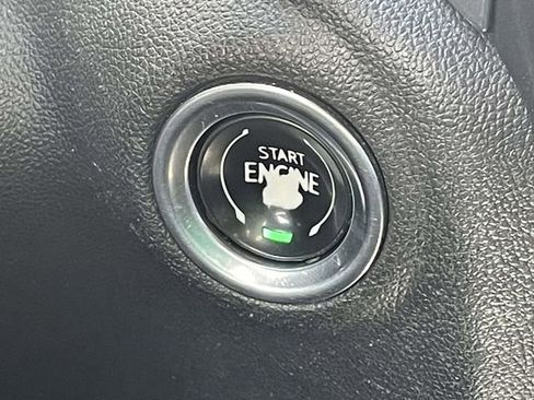 Used 2020 Chevrolet Silverado 1500 RST w/ All-Star Edition image 31