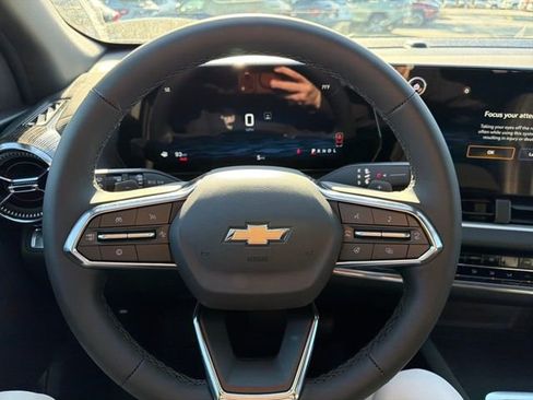 New 2026 Chevrolet Equinox LT w/ Convenience Package II image 26