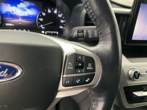 Used 2022 Ford Explorer XLT AWD/4WD image 14