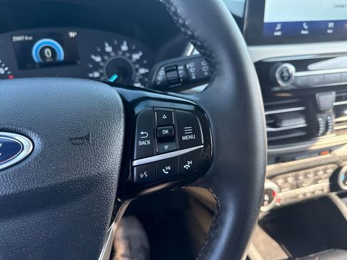 Used 2022 Ford Escape SE w/ Convenience Package image 40