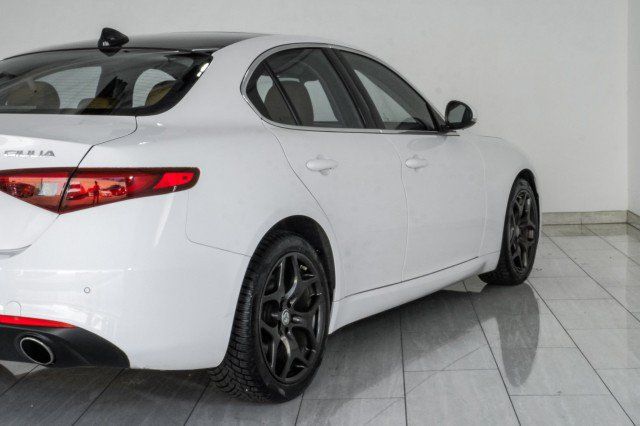 Used 2021 Alfa Romeo Giulia Ti AWD/4WD image 68
