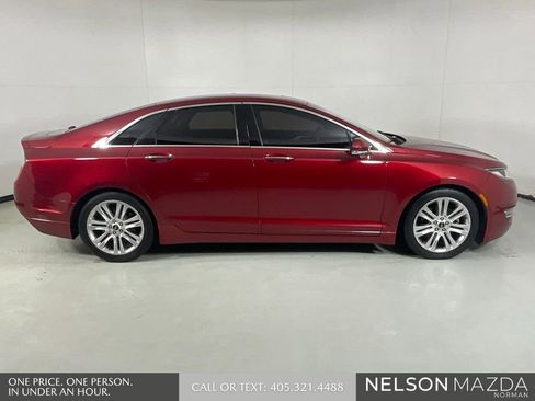 Used 2016 Lincoln MKZ w/ Equipment Group 300A Reserve FWD image 5