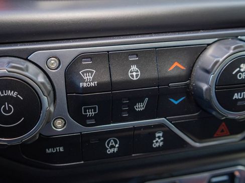 Used 2020 Jeep Wrangler Unlimited Rubicon AWD/4WD image 18