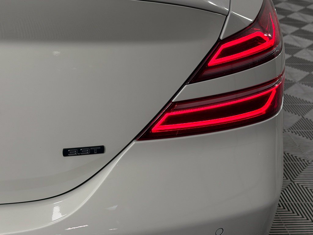Used 2025 Genesis G70 3.3T Advanced RWD image 14