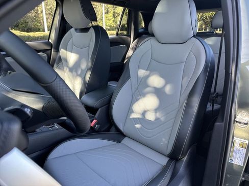 New 2026 Volkswagen Tiguan SE R-Line image 11