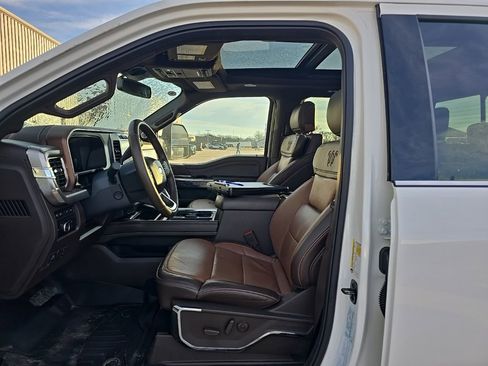 Used 2024 Ford F450 King Ranch w/ FX4 Off-Road Package image 10