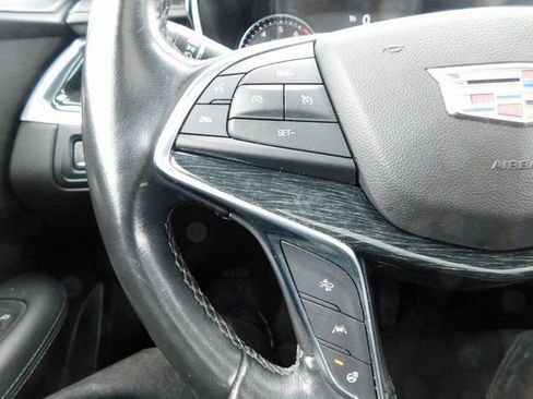 Used 2020 Cadillac XT5 Premium Luxury image 30