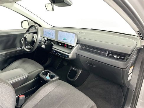 Used 2022 Hyundai Ioniq 5 SE image 29