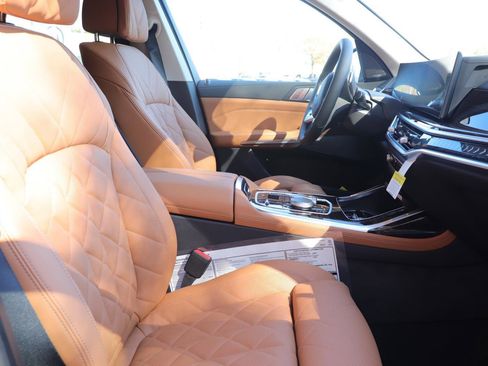 New 2026 BMW X7 xDrive40i AWD/4WD image 22