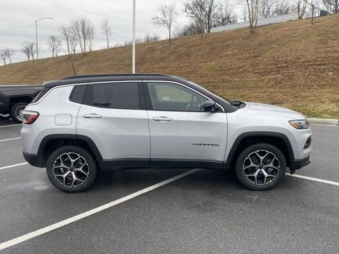New 2026 Jeep Compass Limited image 9