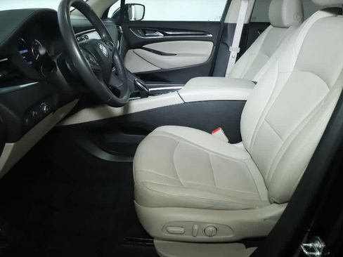 Used 2020 Buick Enclave Essence w/ Sport Touring Edition FWD image 20