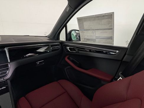 New 2026 Porsche Macan AWD/4WD image 24