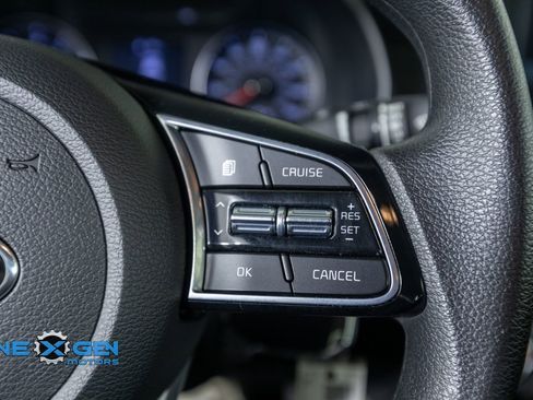 Used 2020 Kia Forte LXS image 15