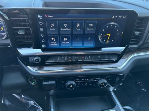 Used 2023 Chevrolet Silverado 1500 RST AWD/4WD image 16