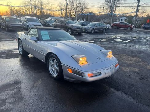 Used 1996 Chevrolet Corvette Convertible image 1
