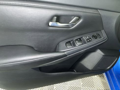 Used 2023 Nissan Sentra SV image 13