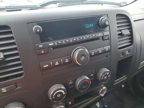 Used 2011 GMC Sierra 1500 SLE image 21