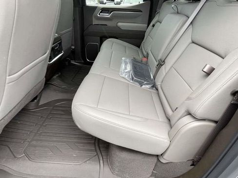 New 2026 GMC Sierra 1500 SLT w/ SLT Premium Plus Package AWD/4WD image 9