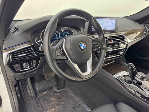 Used 2018 BMW 530e image 13