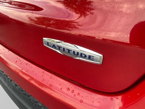 Used 2021 Jeep Compass Latitude w/ Sun and Sound Group FWD image 29