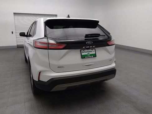 Used 2023 Ford Edge SEL image 6