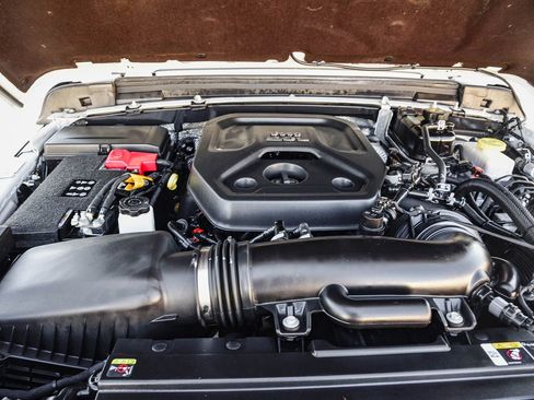 Used 2024 Jeep Wrangler Sport S image 30