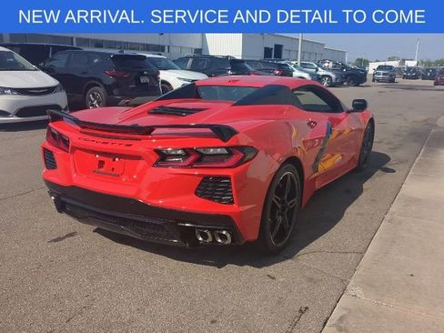 Used 2021 Chevrolet Corvette Stingray Preferred Conv w/ Z51 Performance Package RWD image 8